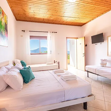Radhima Sea View 2 - Kitchen, Parking & Balcony Lejlighed